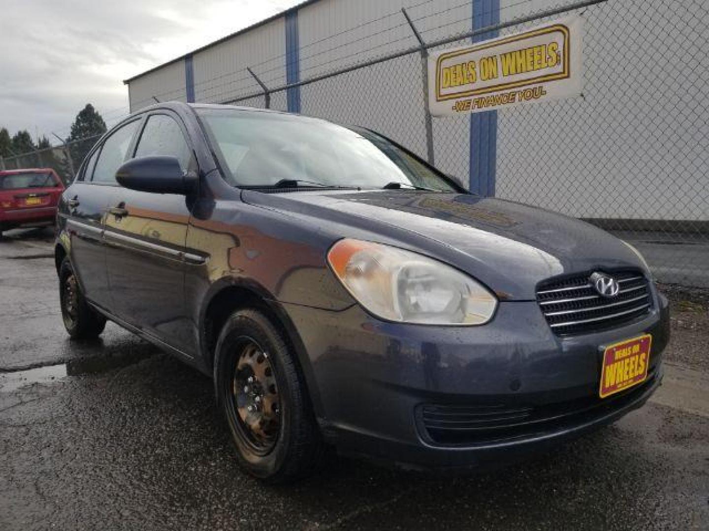 2008 Hyundai Accent GLS 4-Door (KMHCN46C48U) with an 1.6L L4 DOHC 16V engine, located at 601 E. Idaho St., Kalispell, MT, 59901, (406) 300-4664, 0.000000, 0.000000 - Photo#2