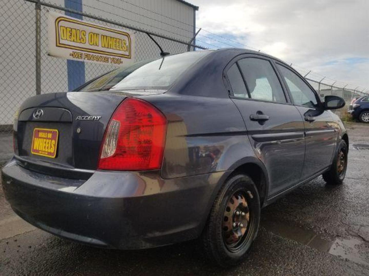 2008 Hyundai Accent GLS 4-Door (KMHCN46C48U) with an 1.6L L4 DOHC 16V engine, located at 601 E. Idaho St., Kalispell, MT, 59901, (406) 300-4664, 0.000000, 0.000000 - Photo#4