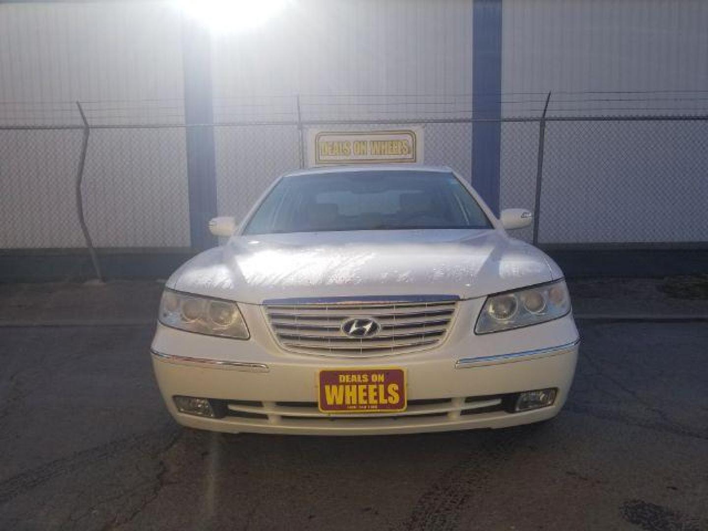 2008 Hyundai Azera Limited (KMHFC46F58A) with an 3.8L V6 DOHC 24V engine, 5-Speed Automatic transmission, located at 4801 10th Ave S,, Great Falls, MT, 59405, 0.000000, 0.000000 - Photo#1