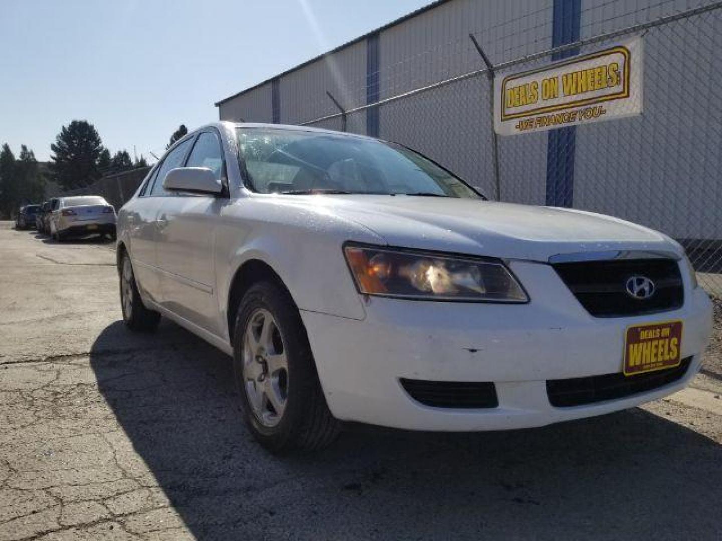 2008 Hyundai Sonata GLS (5NPET46C78H) with an 2.4L L4 DOHC 16V engine, located at 4801 10th Ave S,, Great Falls, MT, 59405, 0.000000, 0.000000 - Photo#6