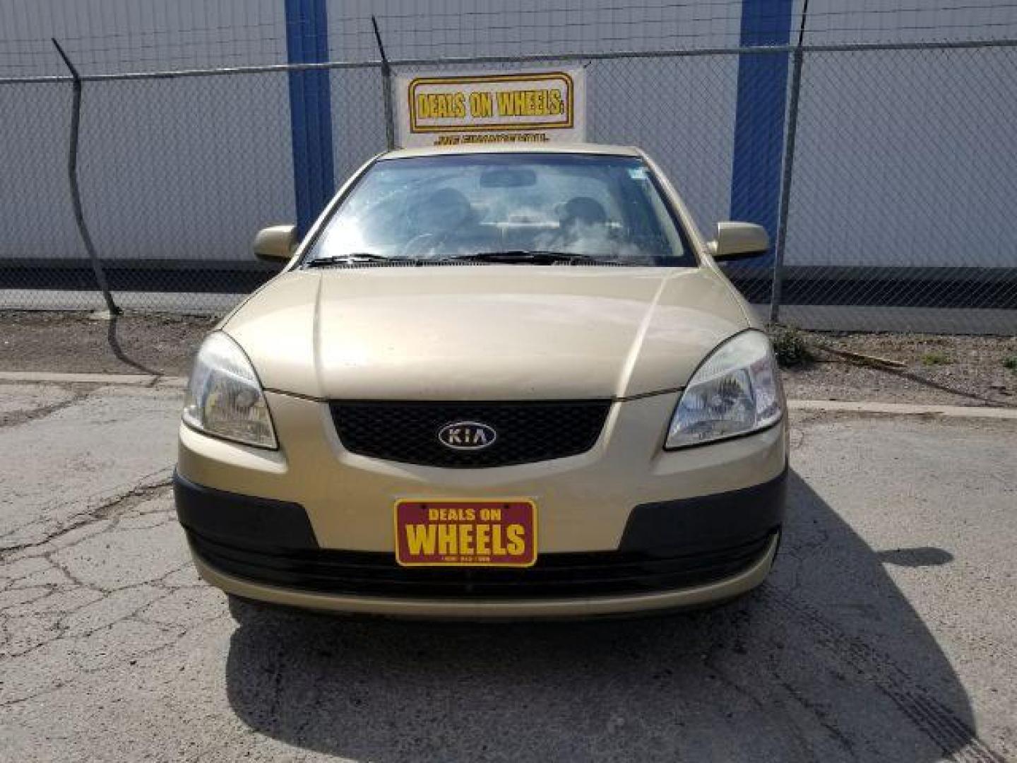 2008 Kia Rio LX (KNADE123186) with an 1.6L L4 DOHC 16V engine, 5-Speed Manual transmission, located at 1800 West Broadway, Missoula, 59808, (406) 543-1986, 46.881348, -114.023628 - Photo#0