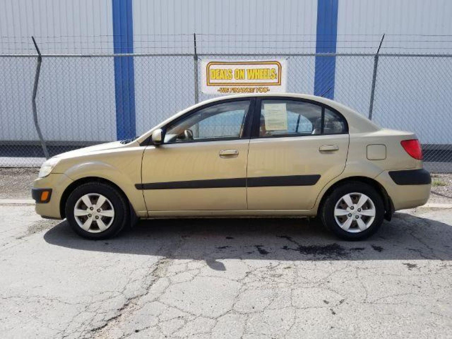 2008 Kia Rio LX (KNADE123186) with an 1.6L L4 DOHC 16V engine, 5-Speed Manual transmission, located at 1800 West Broadway, Missoula, 59808, (406) 543-1986, 46.881348, -114.023628 - Photo#2