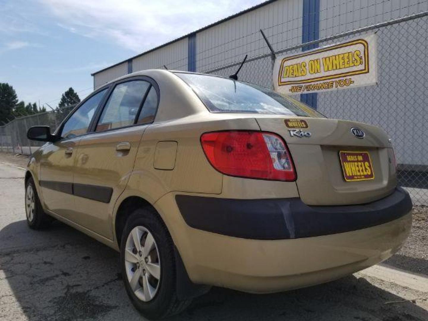 2008 Kia Rio LX (KNADE123186) with an 1.6L L4 DOHC 16V engine, 5-Speed Manual transmission, located at 1800 West Broadway, Missoula, 59808, (406) 543-1986, 46.881348, -114.023628 - Photo#3