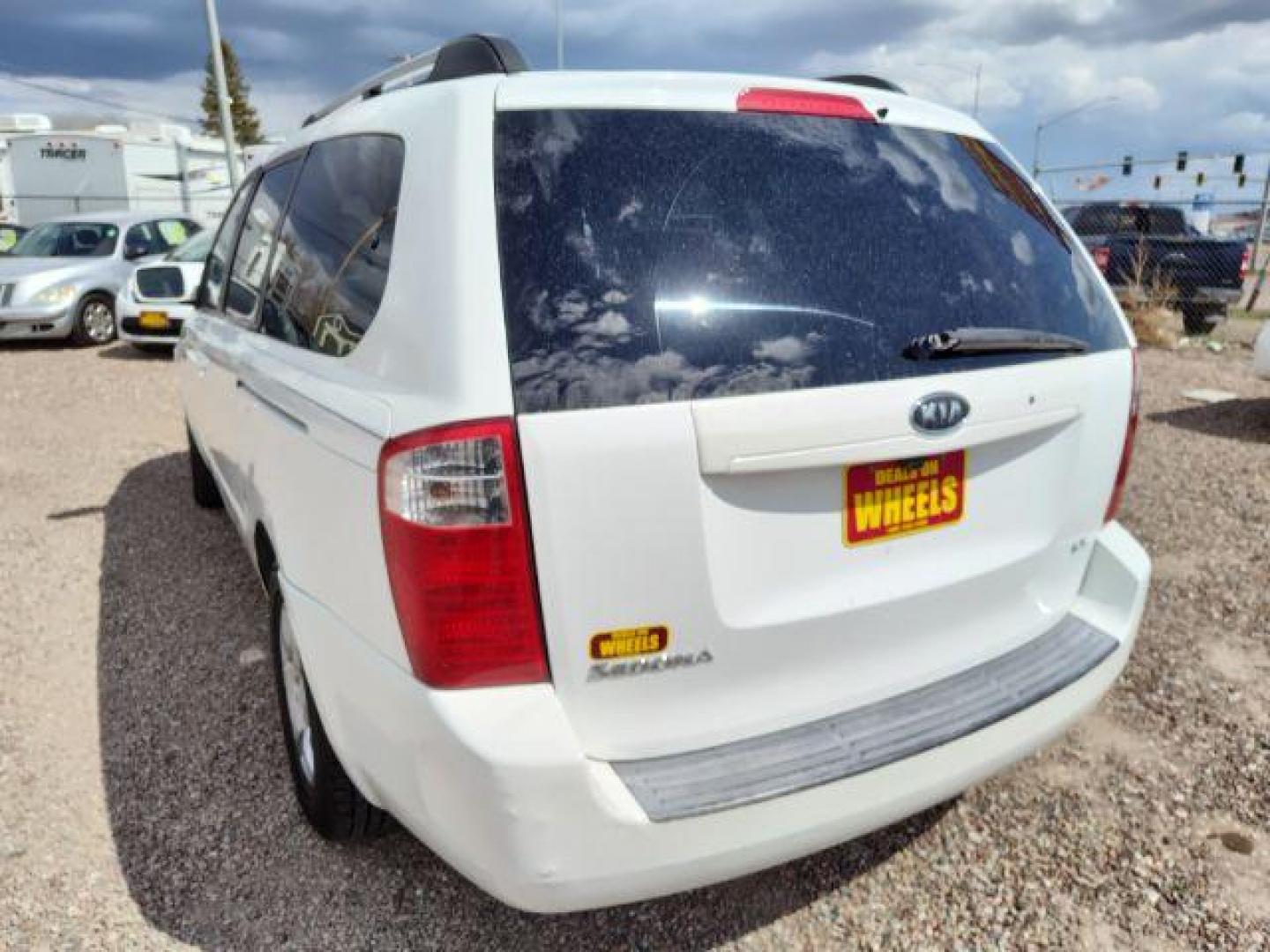 2008 Clear White Kia Sedona LX LWB (KNDMB233686) with an 3.8L V6 DOHC 24V engine, 5-Speed Automatic transmission, located at 4801 10th Ave S,, Great Falls, MT, 59405, 0.000000, 0.000000 - Photo#2