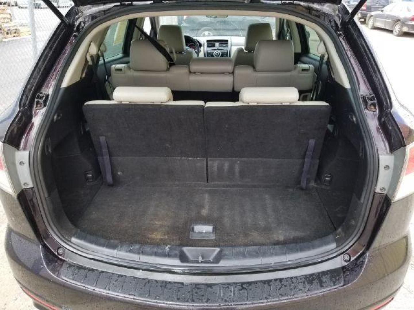 2008 Mazda CX-9 Touring 4WD (JM3TB38V380) with an 3.7L V6 DOHC 24V engine, 6-Speed Automatic transmission, located at 601 E. Idaho St., Kalispell, MT, 59901, (406) 300-4664, 0.000000, 0.000000 - Photo#13