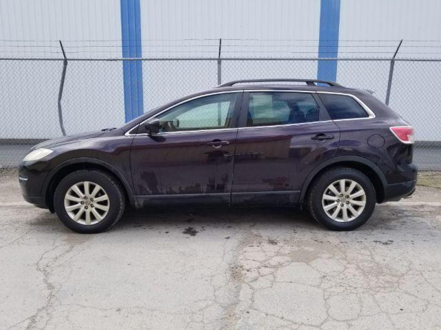 2008 Mazda CX-9 Touring 4WD (JM3TB38V380) with an 3.7L V6 DOHC 24V engine, 6-Speed Automatic transmission, located at 601 E. Idaho St., Kalispell, MT, 59901, (406) 300-4664, 0.000000, 0.000000 - Photo#2