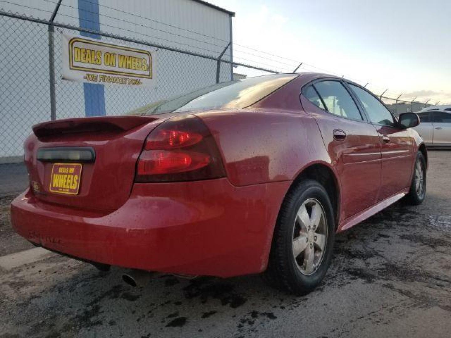 2008 Pontiac Grand Prix Sedan (2G2WP552881) with an 3.8L V6 OHV 12V engine, 4-Speed Automatic transmission, located at 1800 West Broadway, Missoula, 59808, (406) 543-1986, 46.881348, -114.023628 - Photo#4