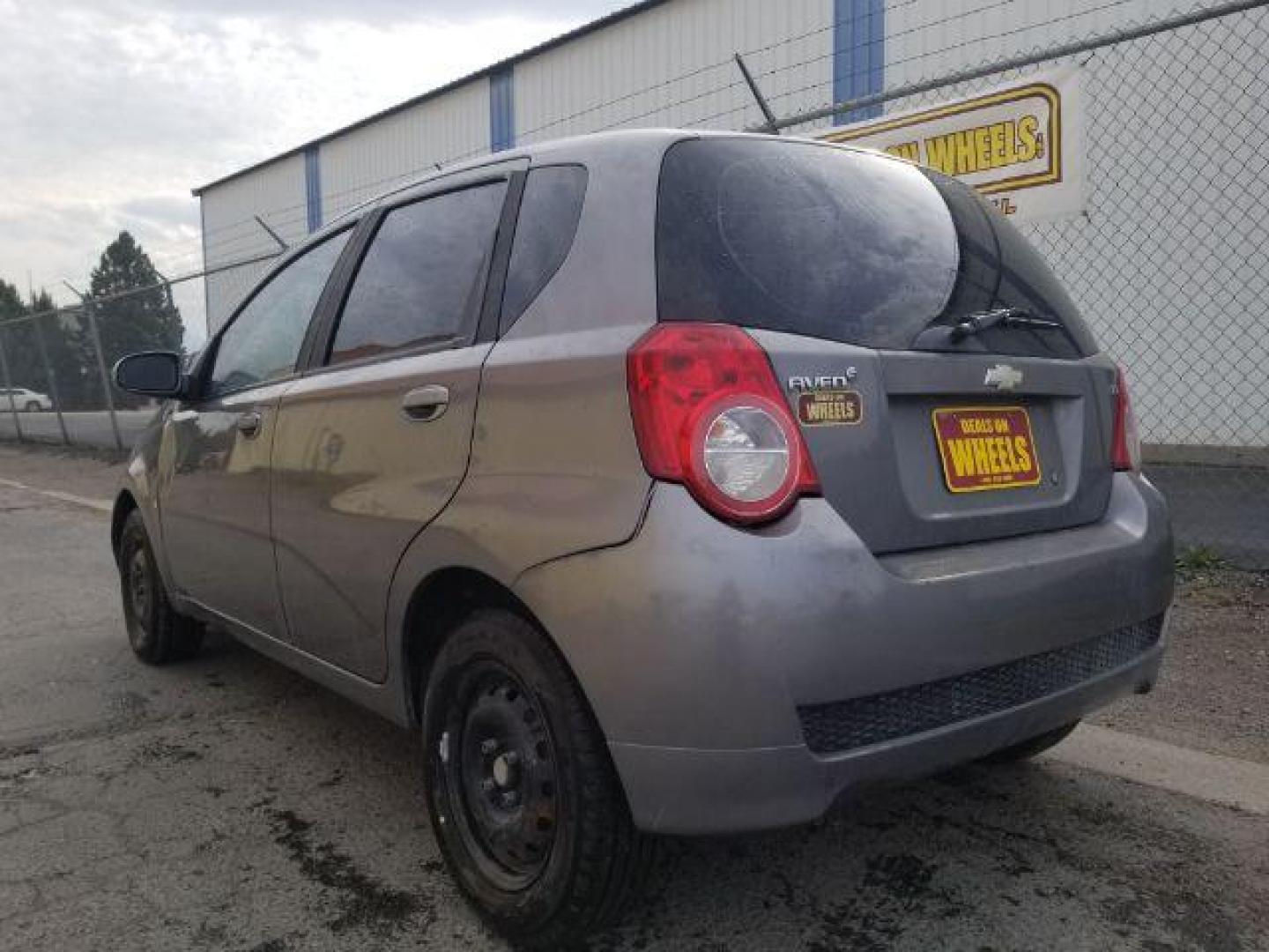 2009 Chevrolet Aveo5 LS (KL1TD66E19B) with an 1.6L L4 DOHC 16V engine, located at 1800 West Broadway, Missoula, 59808, (406) 543-1986, 46.881348, -114.023628 - Photo#3