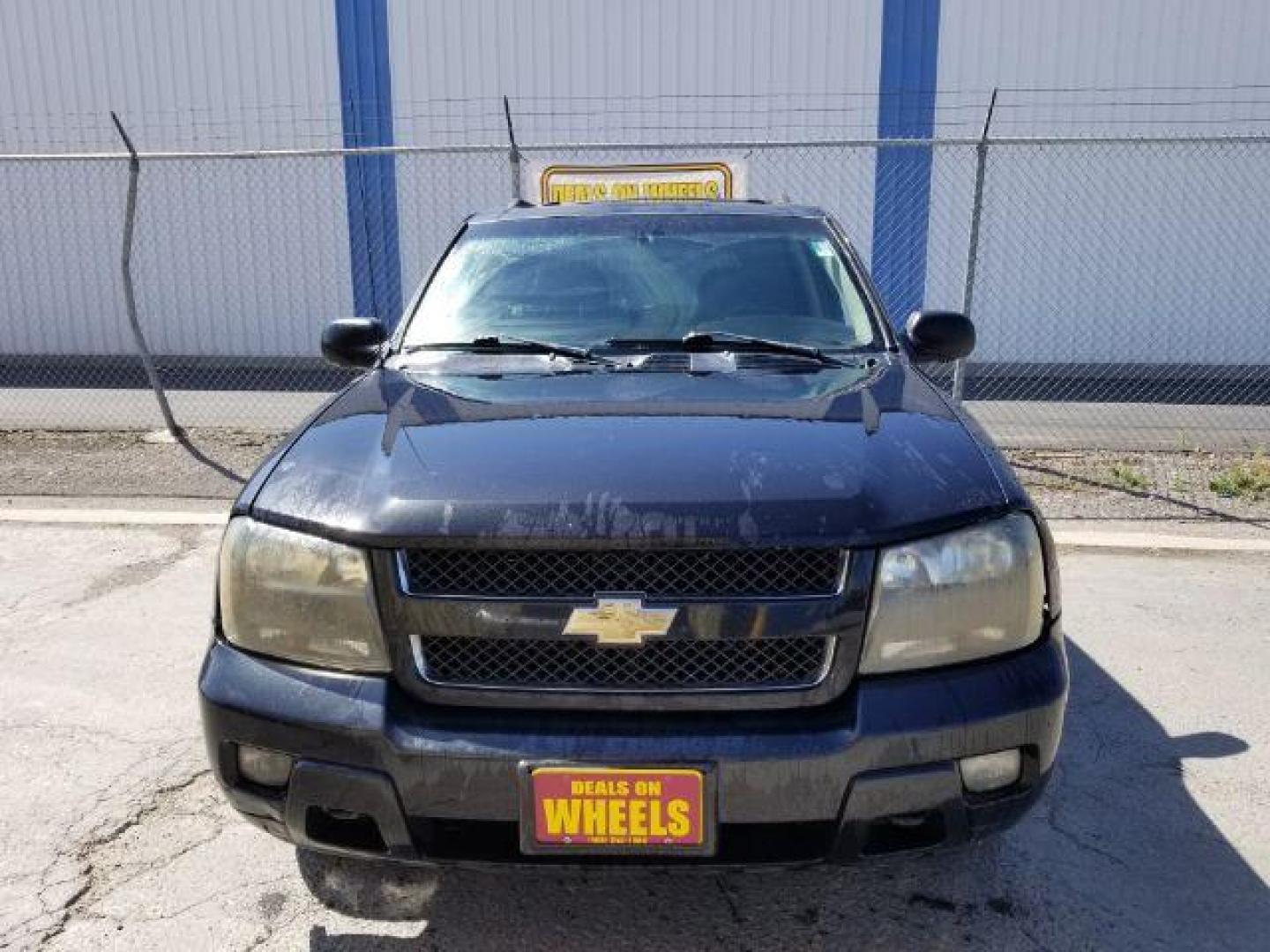 2009 Black Granite Metall Chevrolet TrailBlazer LT1 4WD (1GNDT33S392) with an 4.2L L6 DOHC 24V engine, 4-Speed Automatic transmission, located at 1800 West Broadway, Missoula, 59808, (406) 543-1986, 46.881348, -114.023628 - Photo#1