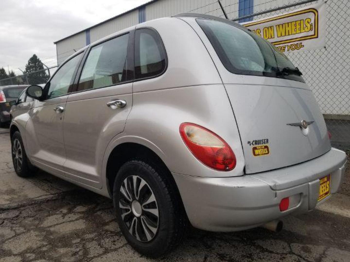 2009 Chrysler PT Cruiser Base (3A8FY48989T) with an 2.4L L4 DOHC 16V engine, located at 1800 West Broadway, Missoula, 59808, (406) 543-1986, 46.881348, -114.023628 - Photo#5