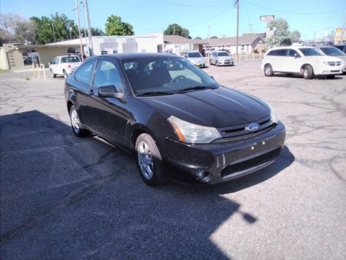 2009 Ford Focus SE Coupe (1FAHP32N69W) with an 2.0L L4 DOHC 16V engine, located at 4801 10th Ave S,, Great Falls, MT, 59405, 0.000000, 0.000000 - Photo#6