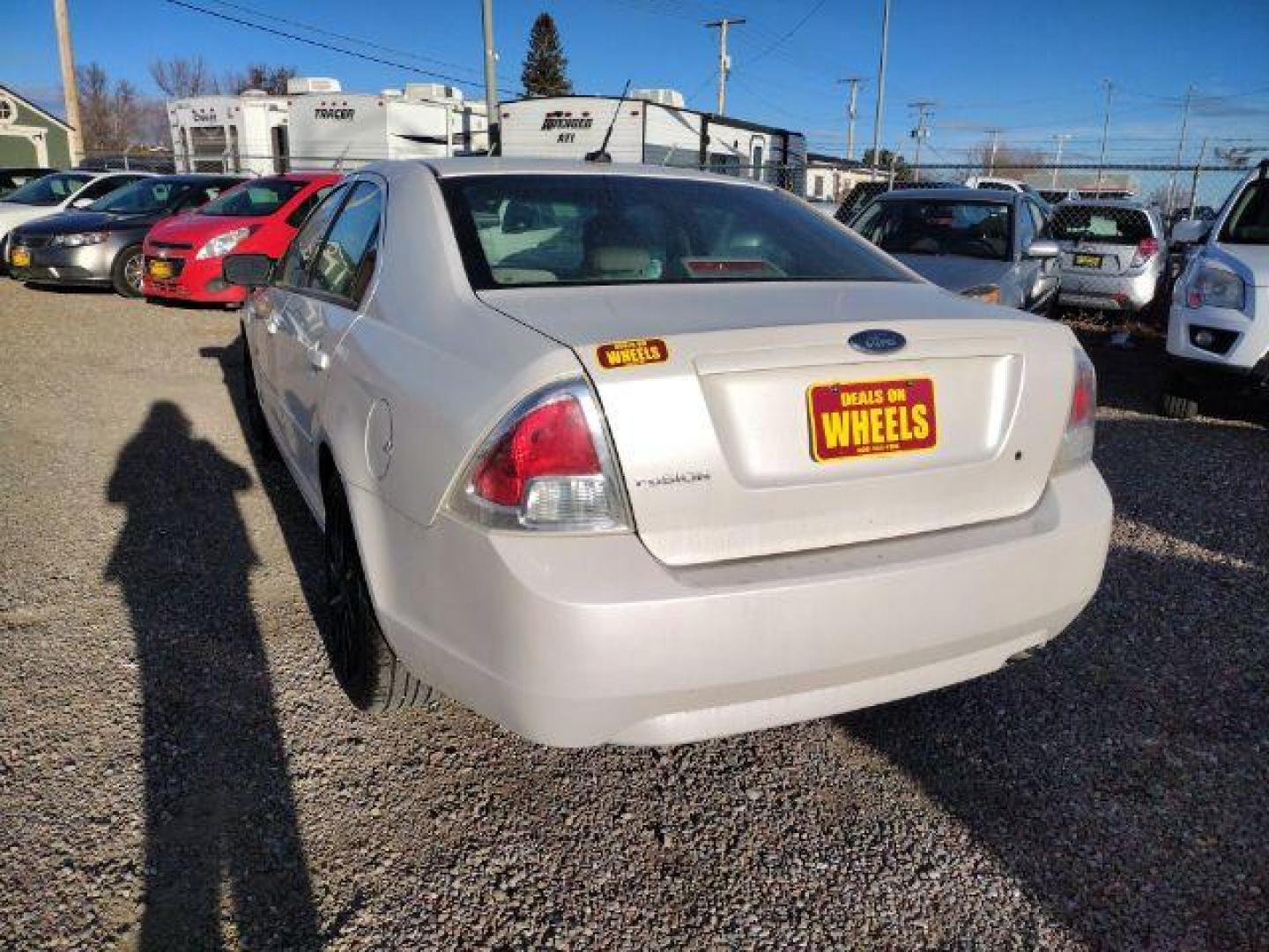 2009 Ford Fusion I4 S (3FAHP06Z19R) with an 2.3L L4 DOHC 16V engine, located at 4801 10th Ave S,, Great Falls, MT, 59405, 0.000000, 0.000000 - Photo#2