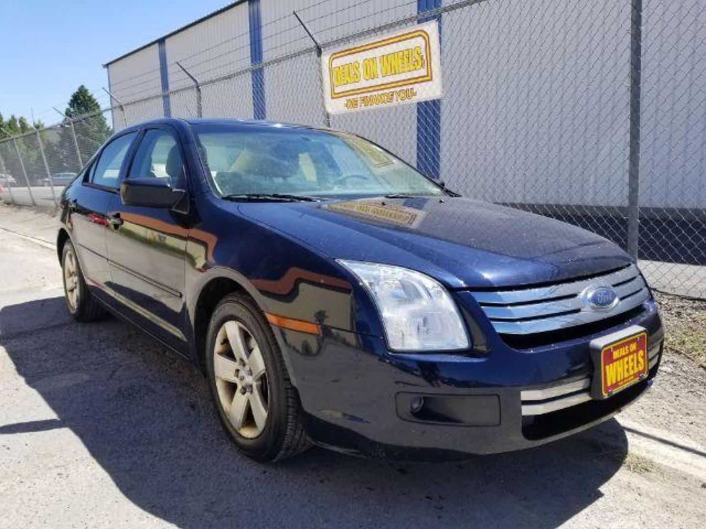 2009 Ford Fusion I4 SE (3FAHP07Z89R) with an 2.3L L4 DOHC 16V engine, located at 4801 10th Ave S,, Great Falls, MT, 59405, 0.000000, 0.000000 - Photo#6