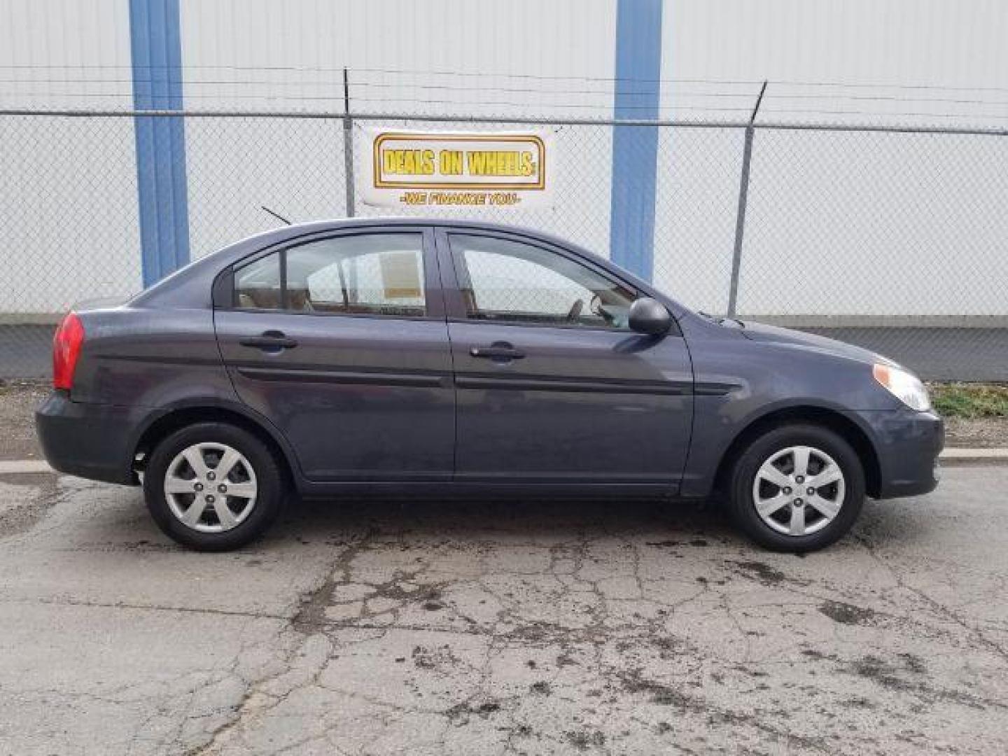 2009 Hyundai Accent GLS 4-Door (KMHCM46C99U) with an 1.6L L4 DOHC 16V engine, located at 601 E. Idaho St., Kalispell, MT, 59901, (406) 300-4664, 0.000000, 0.000000 - Photo#5