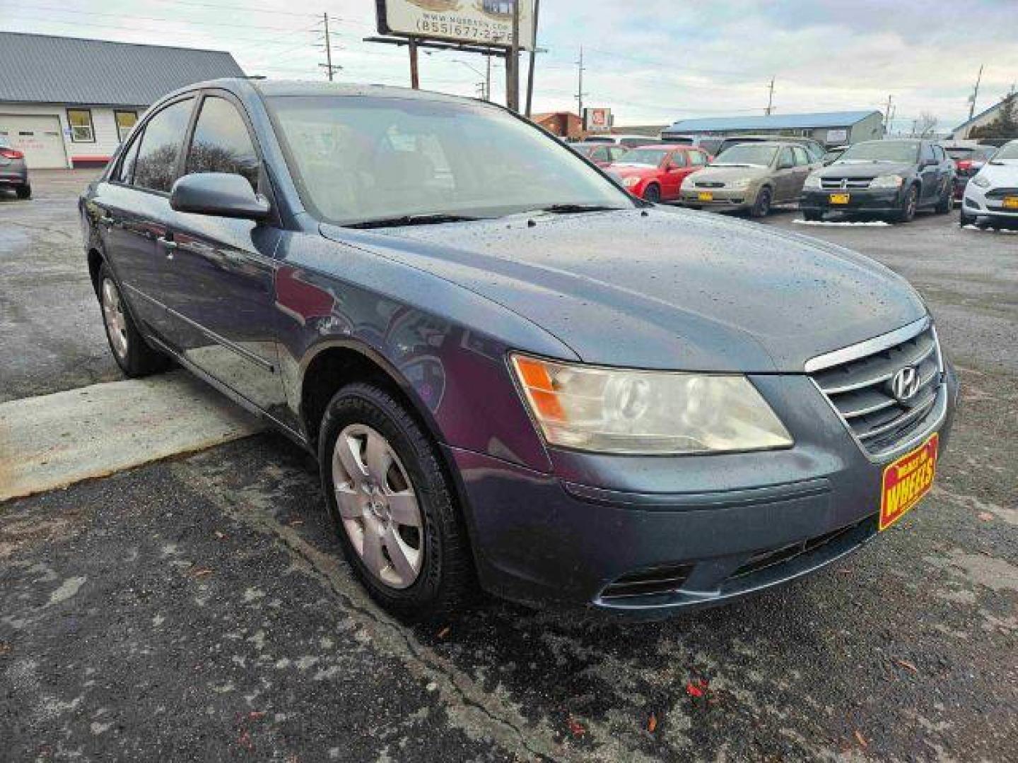 2009 Hyundai Sonata GLS (5NPET46C09H) with an 2.4L L4 DOHC 16V engine, located at 601 E. Idaho St., Kalispell, MT, 59901, (406) 300-4664, 0.000000, 0.000000 - Photo#6