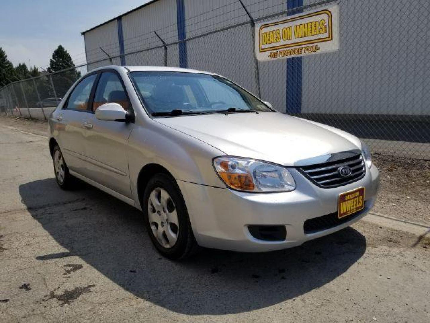 2009 Kia Spectra EX (KNAFE222695) with an 2.0L L4 DOHC 16V engine, located at 601 E. Idaho St., Kalispell, MT, 59901, (406) 300-4664, 0.000000, 0.000000 - Photo#6