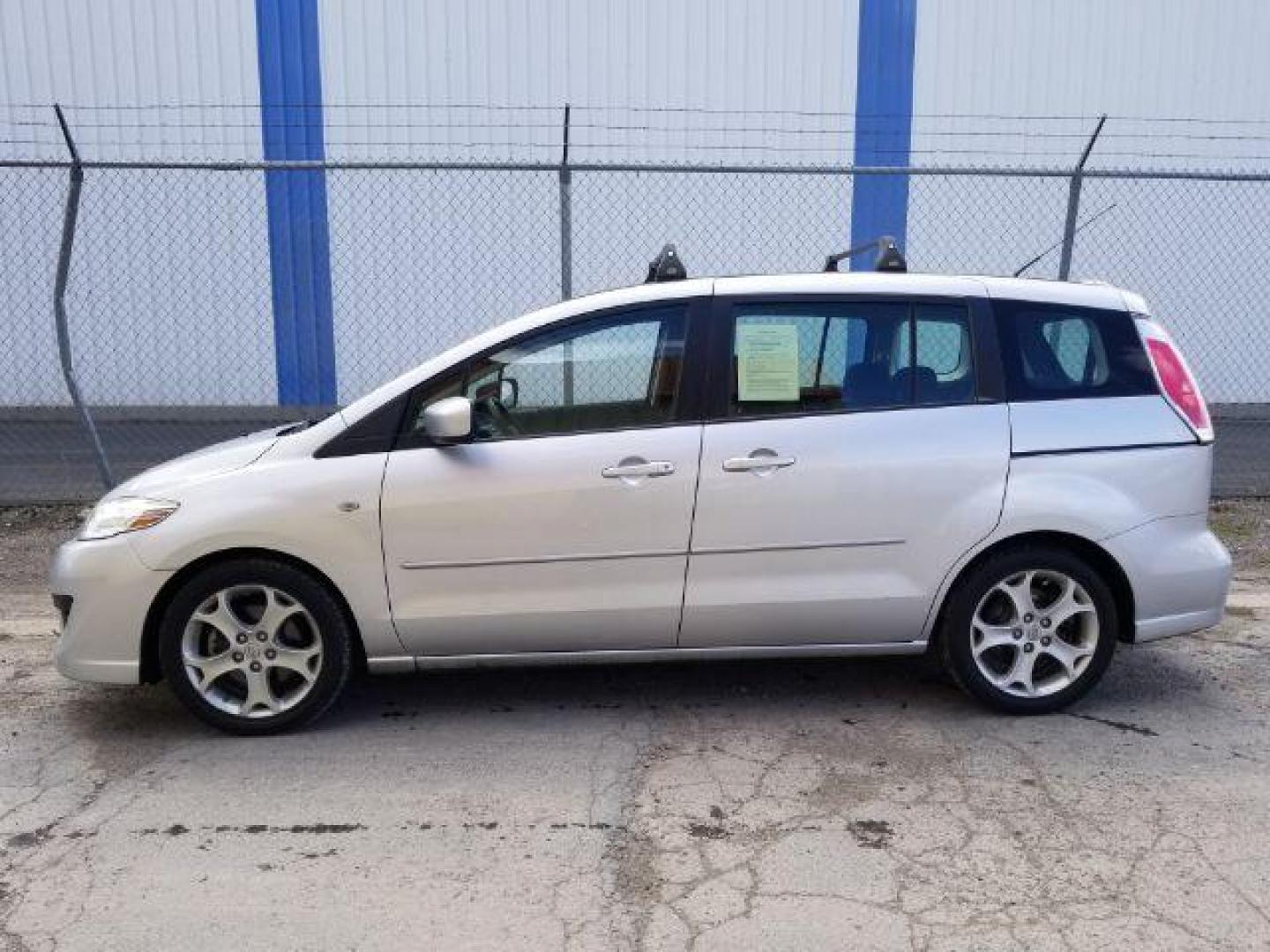 2009 Mazda MAZDA5 Grand Touring (JM1CR29L790) with an 2.3L L4 DOHC 16V engine, located at 4801 10th Ave S,, Great Falls, MT, 59405, 0.000000, 0.000000 - Photo#2