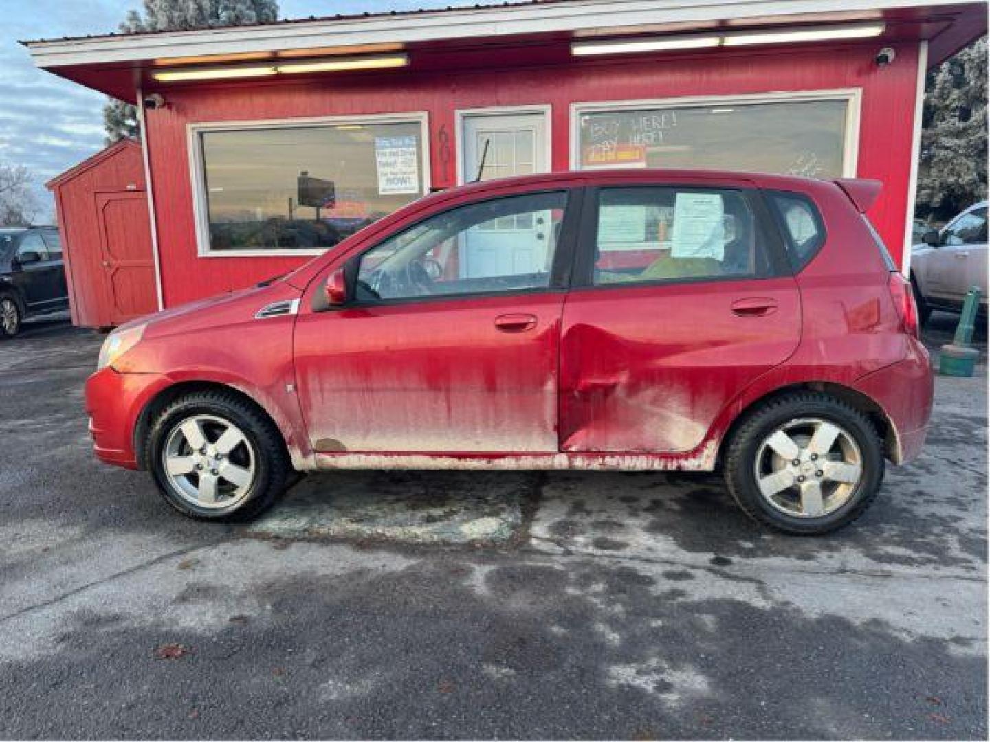 2009 Pontiac G3 Base (KL2TD66E49B) with an 1.6L L4 DOHC 16V engine, located at 601 E. Idaho St., Kalispell, MT, 59901, (406) 300-4664, 0.000000, 0.000000 - Photo#1