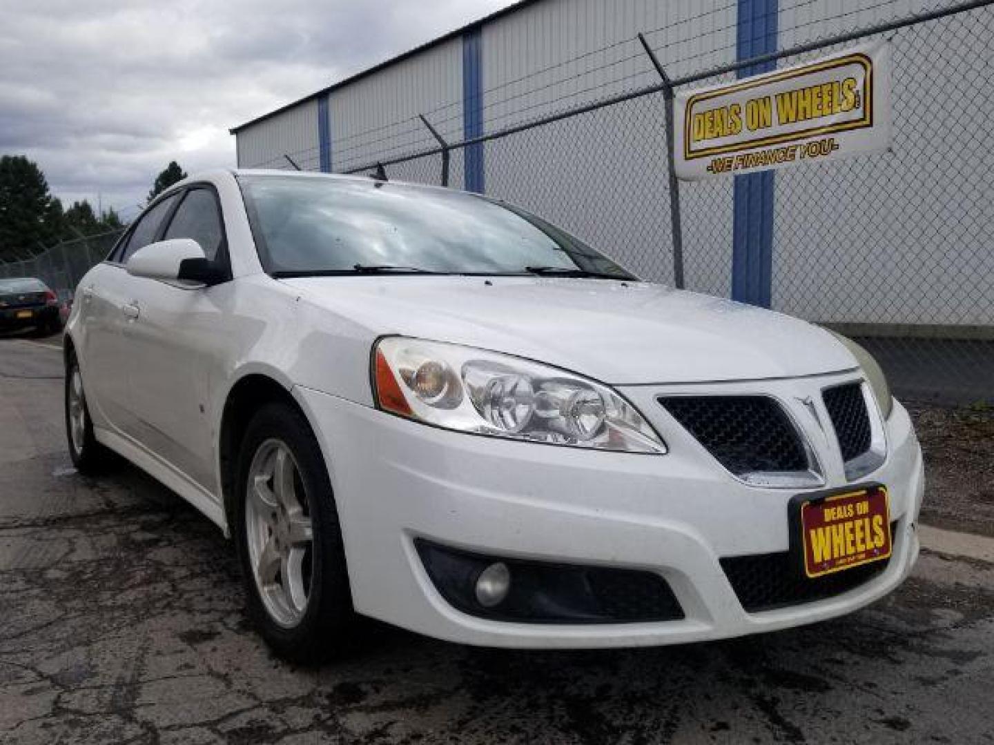 2009 Pontiac G6 Sedan (1G2ZJ57K694) with an 3.5L V6 OHV 12V engine, 4-Speed Automatic transmission, located at 601 E. Idaho St., Kalispell, MT, 59901, (406) 300-4664, 0.000000, 0.000000 - Photo#6