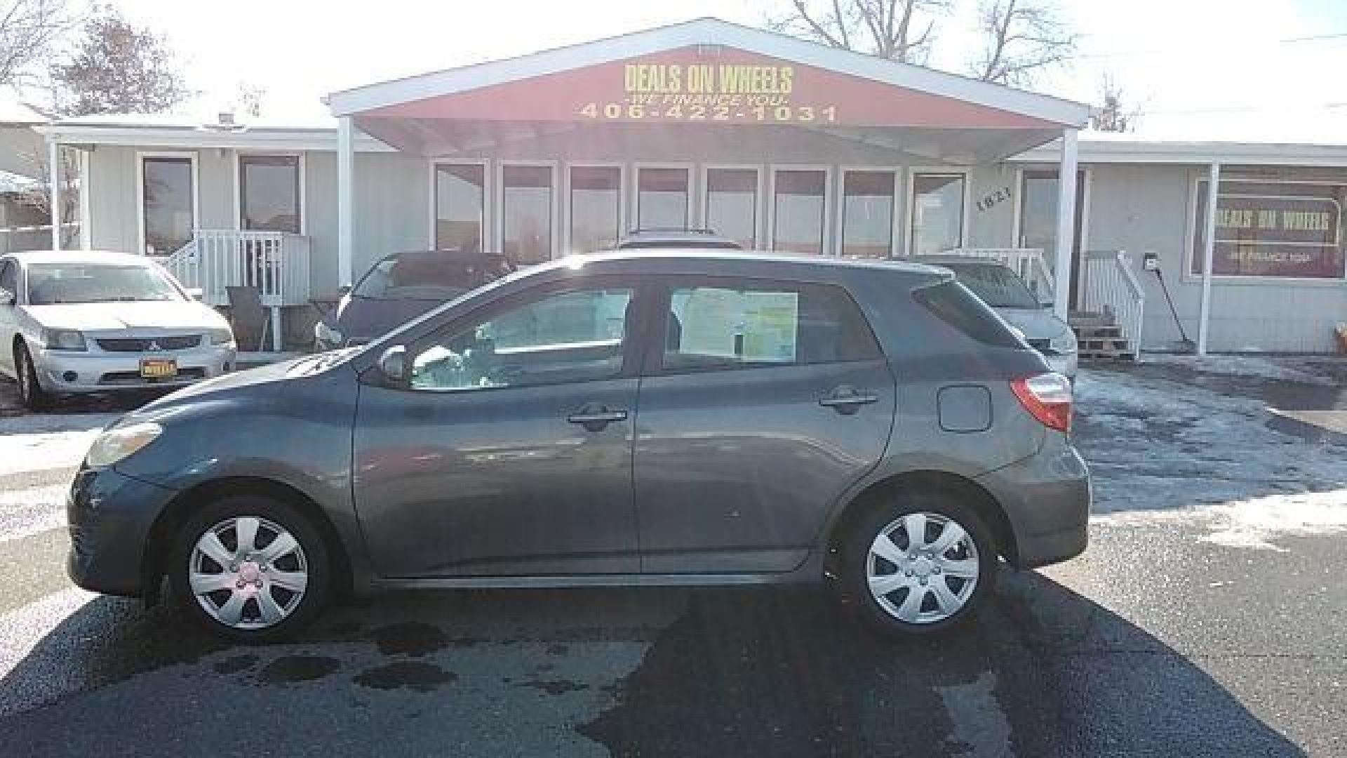 2009 Toyota Matrix Base 4-Speed AT (2T1KU40E69C) with an 1.8L L4 DOHC 16V engine, 4-Speed Automatic transmission, located at 1821 N Montana Ave., Helena, MT, 59601, 0.000000, 0.000000 - Photo#1