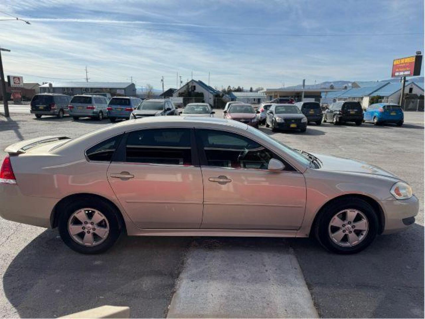 2010 Chevrolet Impala LT (2G1WB5ENXA1) with an 3.5L V6 OHV 12V engine, 4-Speed Automatic transmission, located at 601 E. Idaho St., Kalispell, MT, 59901, (406) 300-4664, 0.000000, 0.000000 - Photo#5