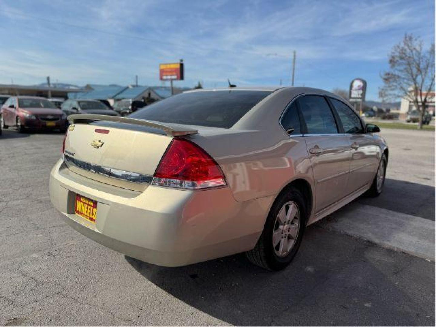 2010 Chevrolet Impala LT (2G1WB5ENXA1) with an 3.5L V6 OHV 12V engine, 4-Speed Automatic transmission, located at 601 E. Idaho St., Kalispell, MT, 59901, (406) 300-4664, 0.000000, 0.000000 - Photo#4