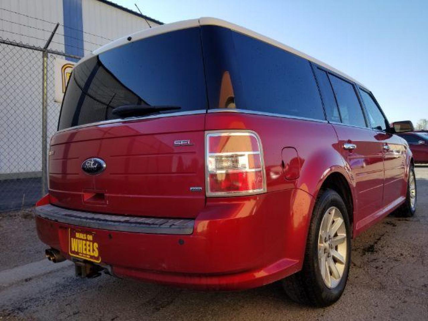 2010 Ford Flex SEL AWD (2FMHK6CC2AB) with an 3.5L V6 DOHC 24V engine, 6-Speed Automatic Ov transmission, located at 1800 West Broadway, Missoula, 59808, (406) 543-1986, 46.881348, -114.023628 - Photo#4