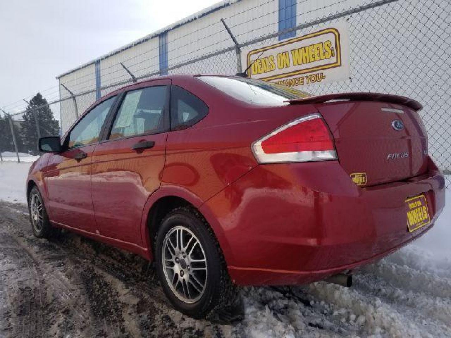 2010 Ford Focus SE Sedan (1FAHP3FNXAW) with an 2.0L L4 DOHC 16V engine, located at 1821 N Montana Ave., Helena, MT, 59601, 0.000000, 0.000000 - Photo#5