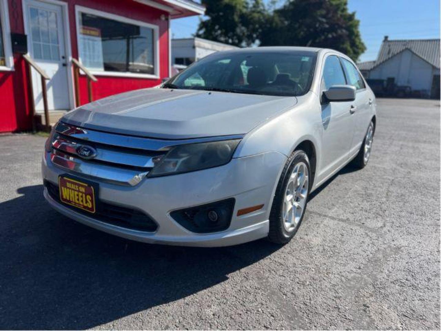 2010 Ford Fusion SE (3FAHP0HA9AR) with an 2.5L L4 DOHC 16V engine, located at 601 E. Idaho St., Kalispell, MT, 59901, (406) 300-4664, 0.000000, 0.000000 - Photo#0