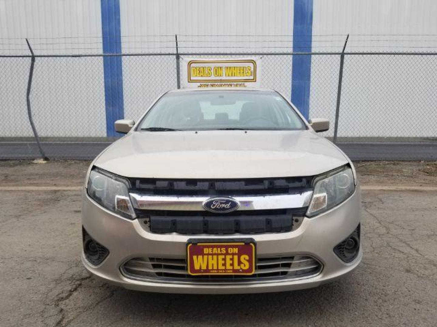 2010 Ford Fusion SE (3FAHP0HAXAR) with an 2.5L L4 DOHC 16V engine, located at 601 E. Idaho St., Kalispell, MT, 59901, (406) 300-4664, 0.000000, 0.000000 - Photo#1