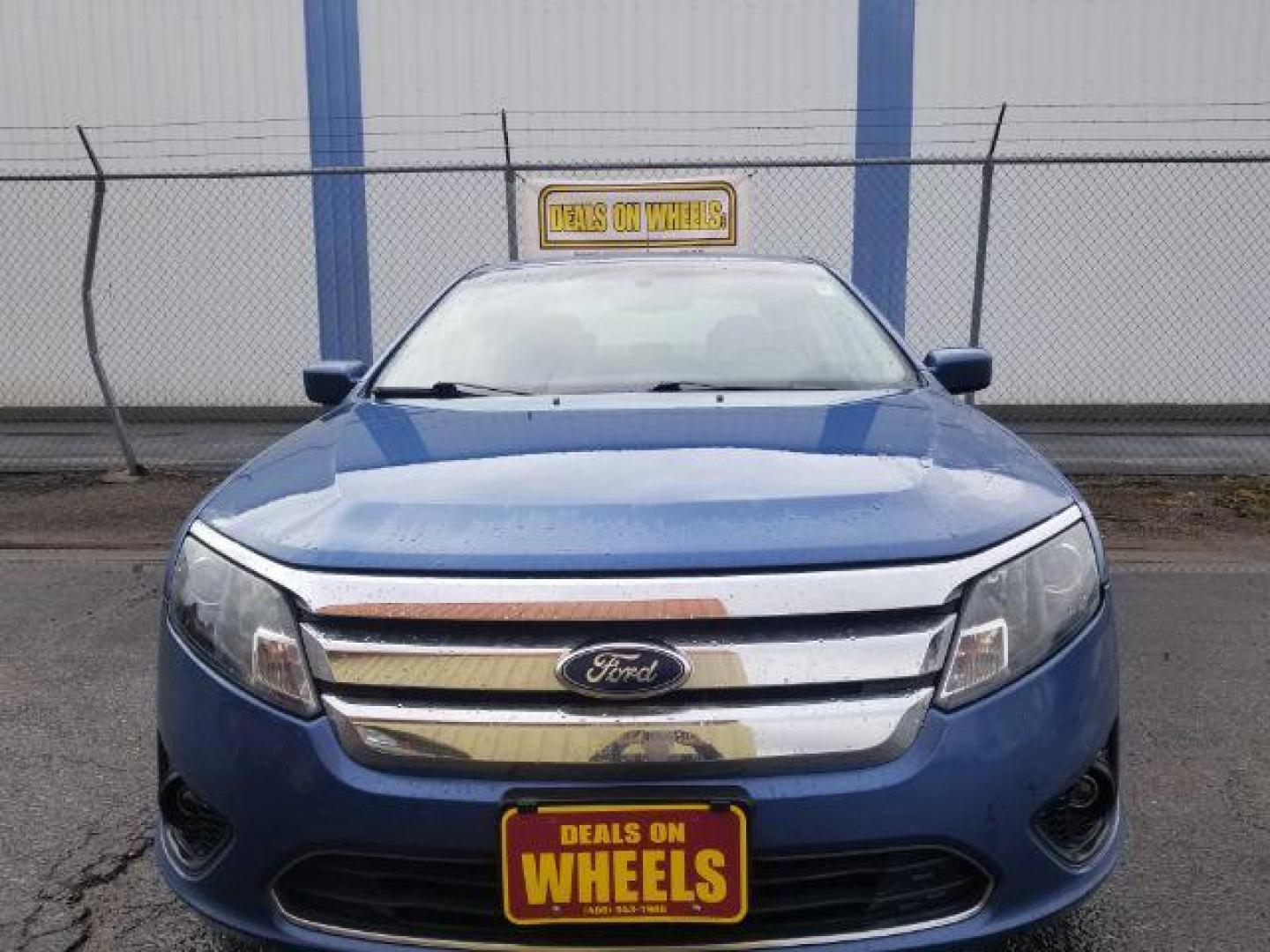 2010 Ford Fusion SE (3FAHP0HA6AR) with an 2.5L L4 DOHC 16V engine, located at 1800 West Broadway, Missoula, 59808, (406) 543-1986, 46.881348, -114.023628 - Photo#2