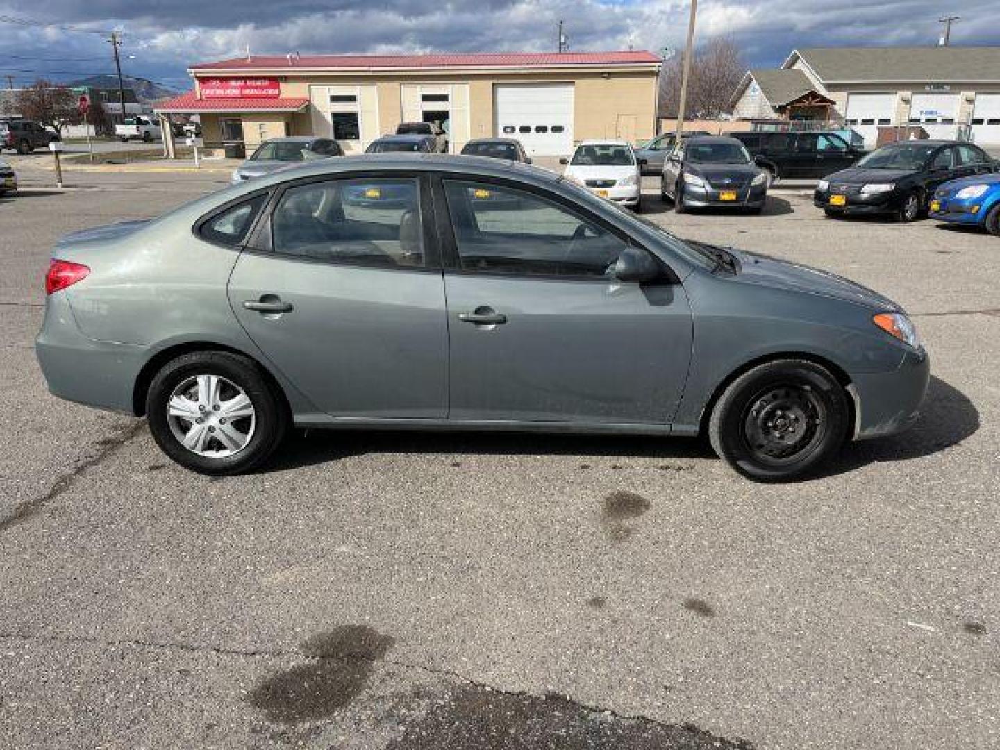 2010 Hyundai Elantra SE (KMHDU4AD6AU) with an 2.0L L4 DOHC 16V engine, located at 1821 N Montana Ave., Helena, MT, 59601, 0.000000, 0.000000 - Photo#3