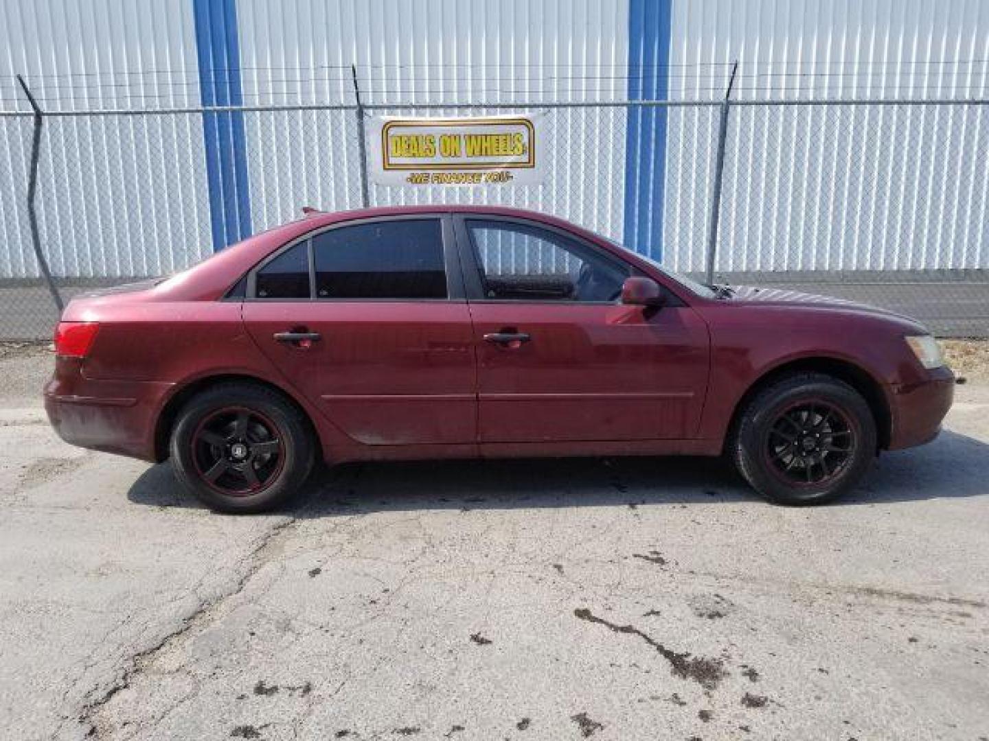 2010 Hyundai Sonata GLS (5NPET4AC2AH) with an 2.4L L4 DOHC 16V engine, located at 4047 Montana Ave., Billings, MT, 59101, 45.770847, -108.529800 - Photo#4