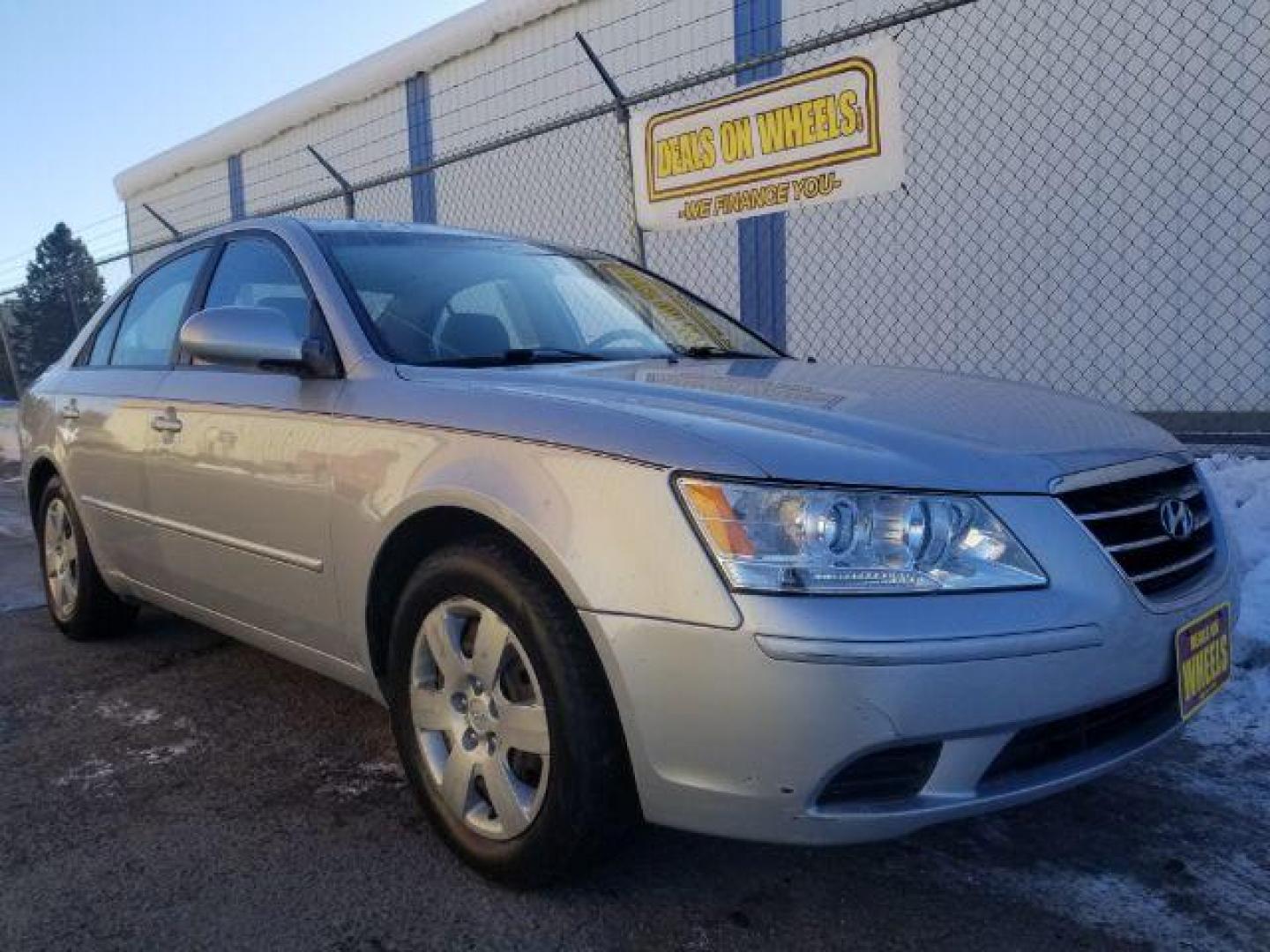 2010 Hyundai Sonata GLS (5NPET4AC0AH) with an 2.4L L4 DOHC 16V engine, located at 1821 N Montana Ave., Helena, MT, 59601, 0.000000, 0.000000 - Photo#2