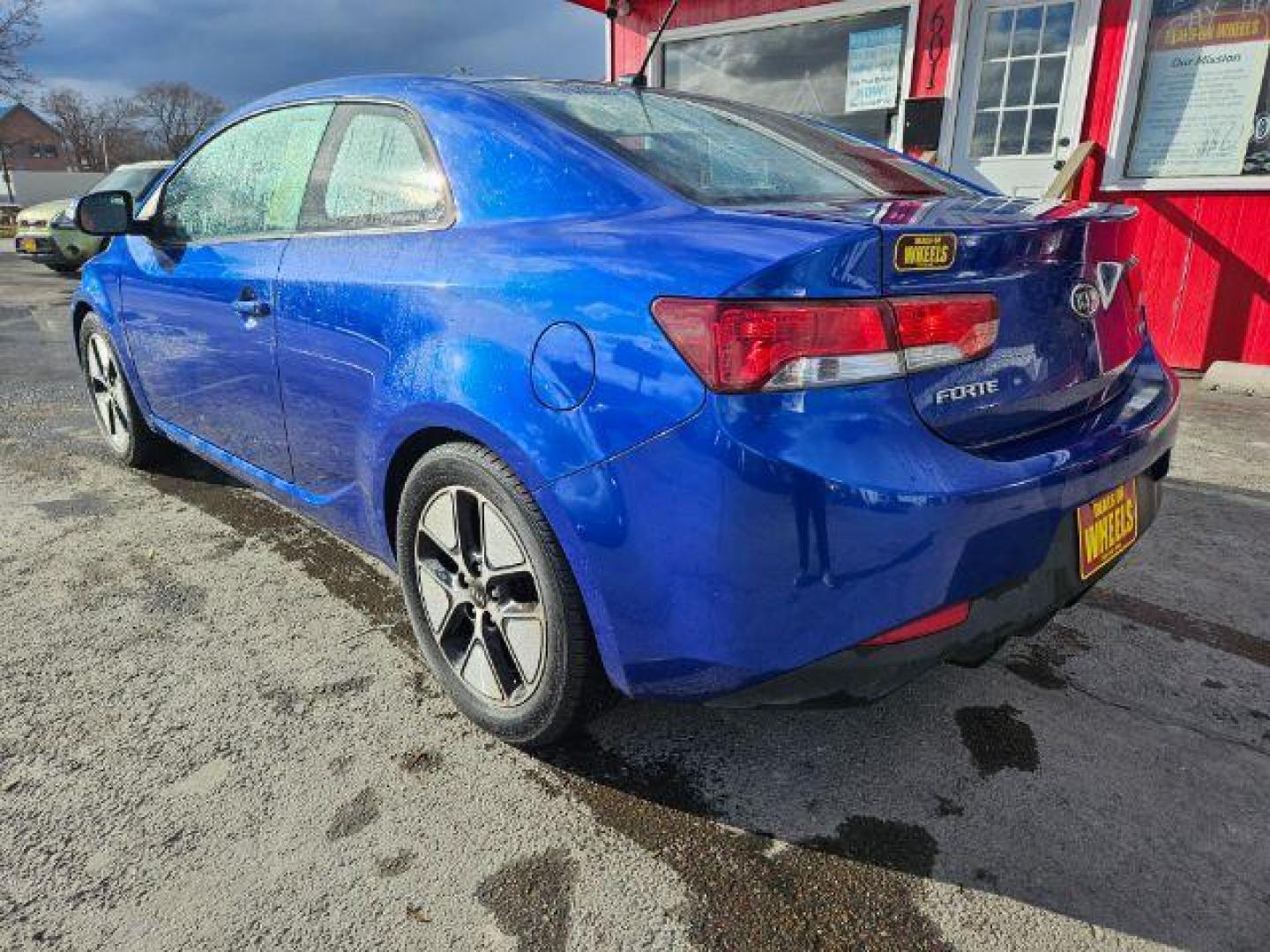 2010 Kia Forte Koup EX (KNAFU6A29A5) with an 2.0L L4 DOHC 16V engine, located at 601 E. Idaho St., Kalispell, MT, 59901, (406) 300-4664, 0.000000, 0.000000 - Photo#2