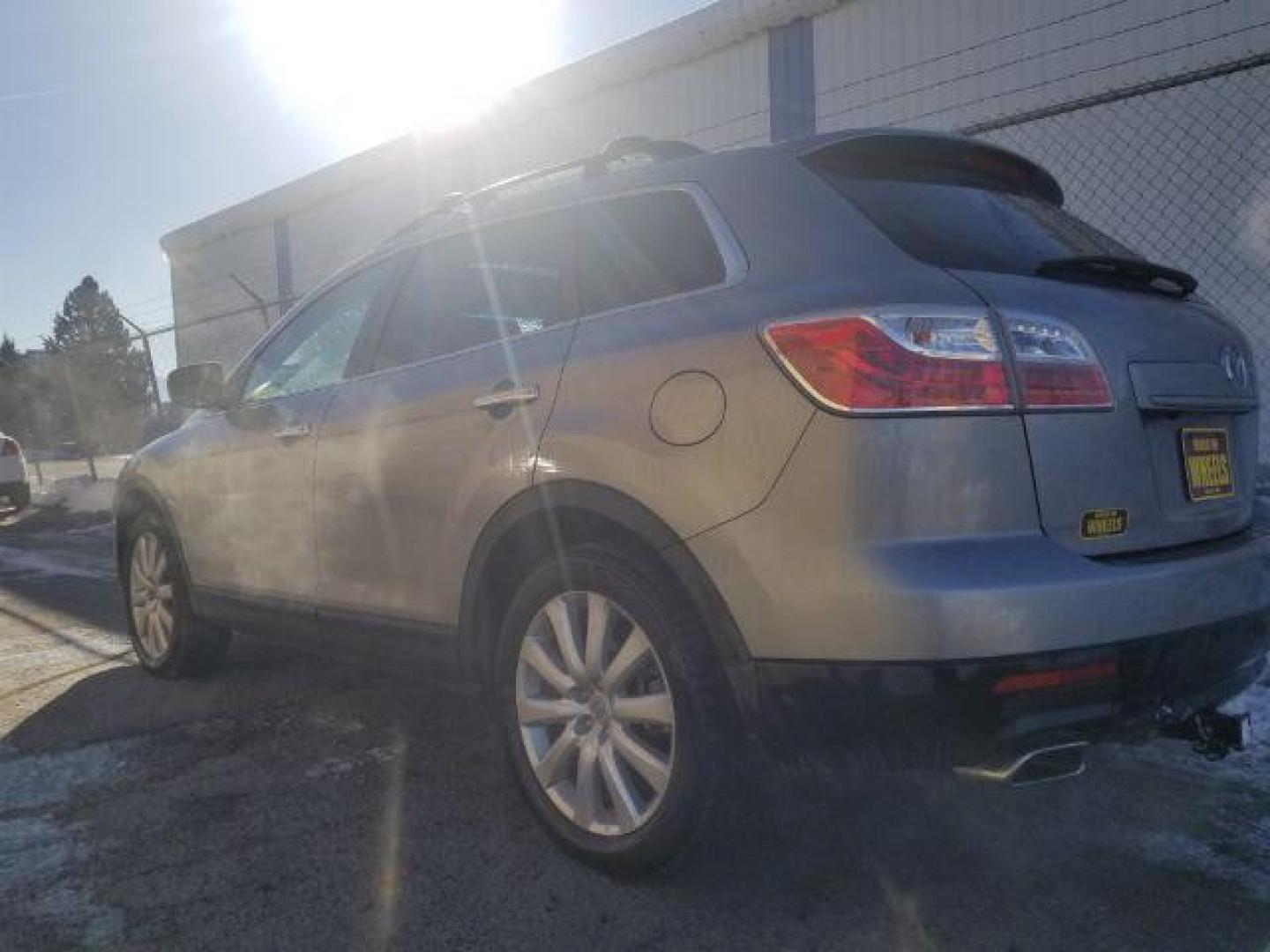 2010 Mazda CX-9 Grand Touring AWD (JM3TB3MV3A0) with an 3.7L V6 DOHC 24V engine, 6-Speed Automatic transmission, located at 1821 N Montana Ave., Helena, MT, 59601, 0.000000, 0.000000 - Photo#5