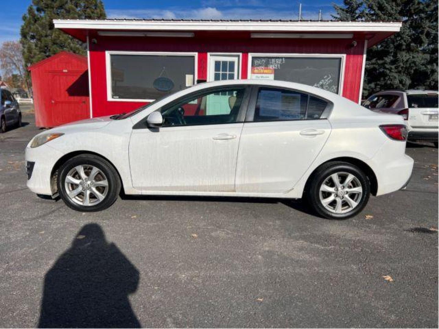 2010 Mazda MAZDA3 i Sport 4-Door (JM1BL1SF6A1) with an 2.0L L4 DOHC 16V engine, located at 601 E. Idaho St., Kalispell, MT, 59901, (406) 300-4664, 0.000000, 0.000000 - Photo#1