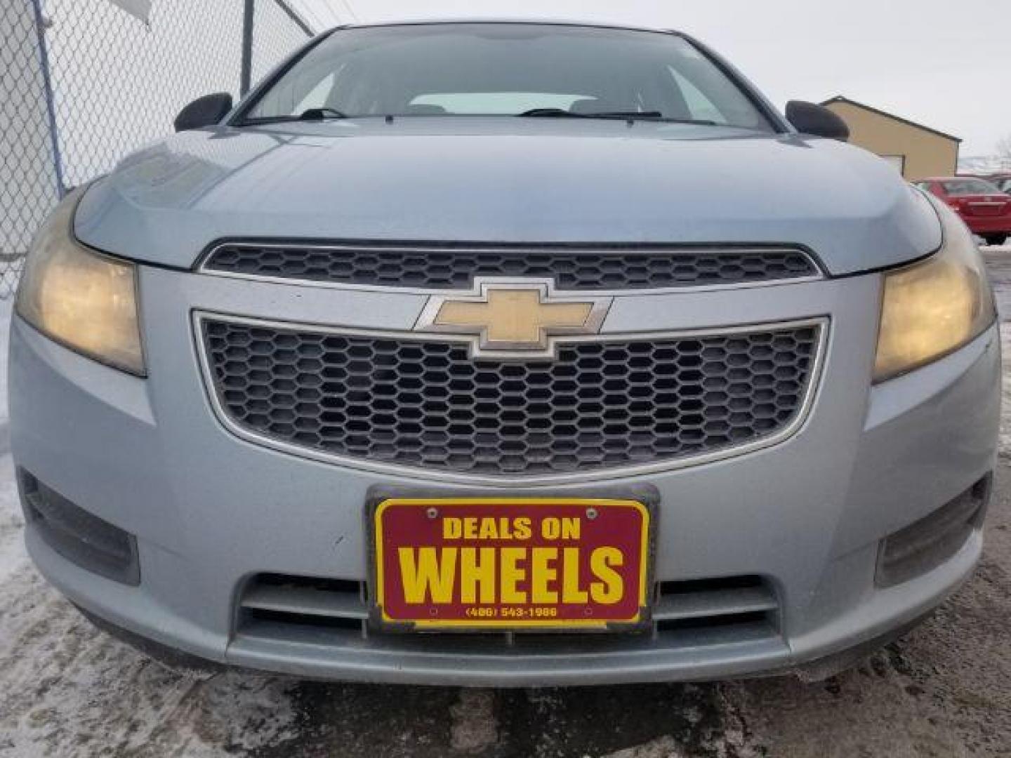 2011 Chevrolet Cruze 2LS (1G1PC5SH1B7) with an 1.8L L4 DOHC 16V FFV engine, 6-Speed Automatic transmission, located at 601 E. Idaho St., Kalispell, MT, 59901, (406) 300-4664, 0.000000, 0.000000 - Photo#1