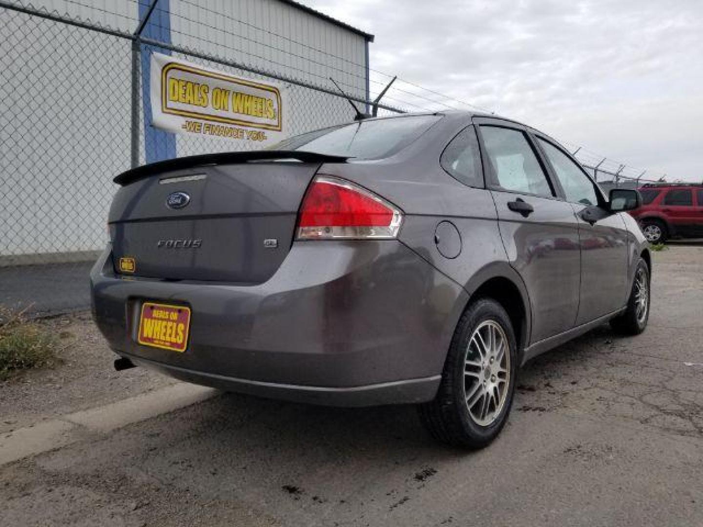 2011 Ford Focus SE Sedan (1FAHP3FN7BW) with an 2.0L L4 DOHC 16V engine, located at 1800 West Broadway, Missoula, 59808, (406) 543-1986, 46.881348, -114.023628 - Photo#4