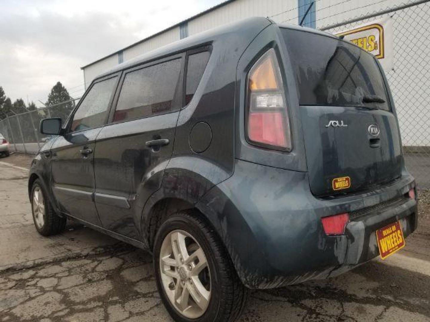 2011 Kia Soul ! (KNDJT2A2XB7) with an 2.0L L4 DOHC 16V engine, located at 1800 West Broadway, Missoula, 59808, (406) 543-1986, 46.881348, -114.023628 - Photo#5