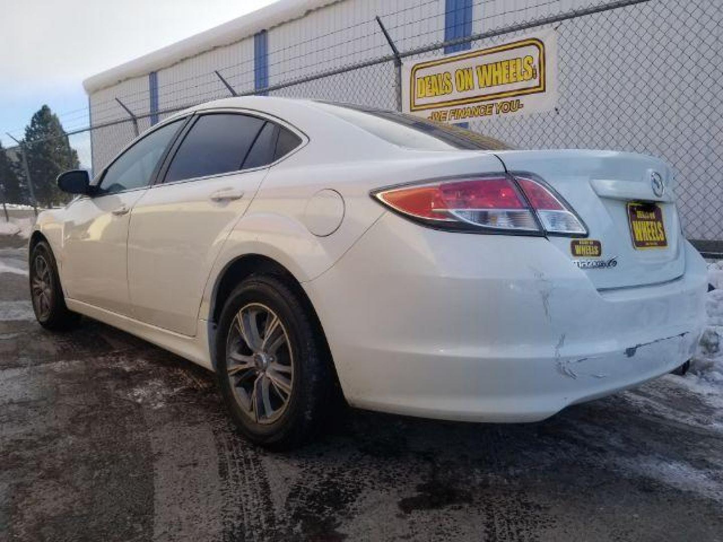 2011 Mazda Mazda6 I Touring (1YVHZ8BH2B5) with an 2.5L L4 DOHC 16V engine, located at 4047 Montana Ave., Billings, MT, 59101, 45.770847, -108.529800 - Photo#5