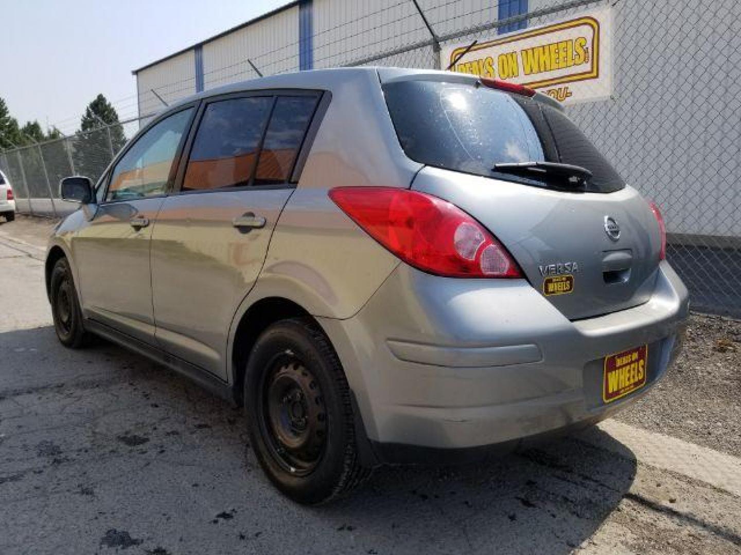 2011 Nissan Versa 1.8 SL Hatchback (3N1BC1CP7BL) with an 1.8L L4 DOHC 16V engine, Continuously Variable Transmission transmission, located at 4801 10th Ave S,, Great Falls, MT, 59405, 0.000000, 0.000000 - Photo#3