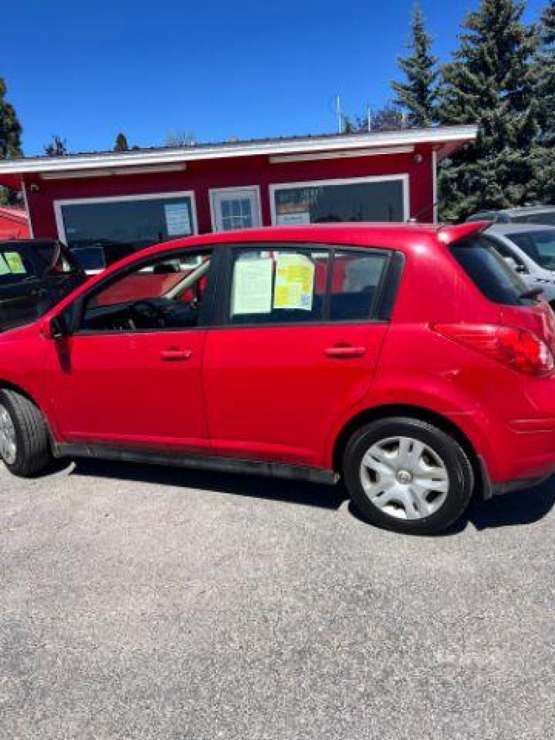 2011 Nissan Versa 1.8 SL Hatchback (3N1BC1CP0BL) with an 1.8L L4 DOHC 16V engine, Continuously Variable Transmission transmission, located at 601 E. Idaho St., Kalispell, MT, 59901, (406) 300-4664, 0.000000, 0.000000 - Photo#1