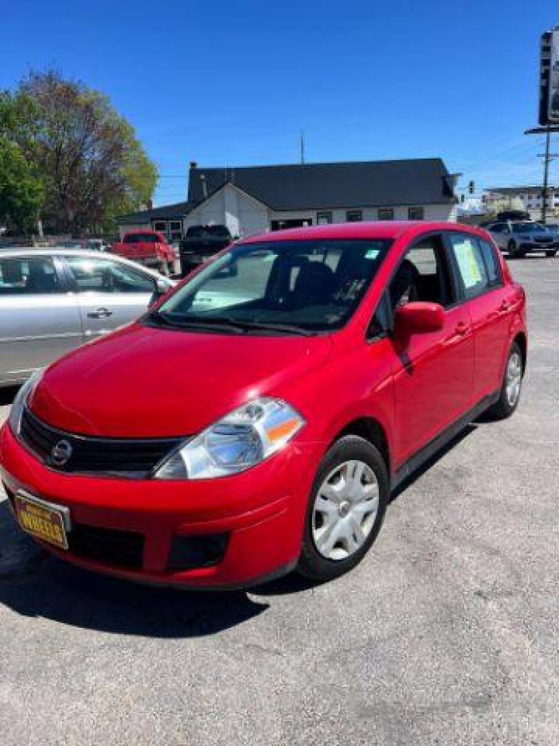 2011 Nissan Versa 1.8 SL Hatchback (3N1BC1CP0BL) with an 1.8L L4 DOHC 16V engine, Continuously Variable Transmission transmission, located at 601 E. Idaho St., Kalispell, MT, 59901, (406) 300-4664, 0.000000, 0.000000 - Photo#2