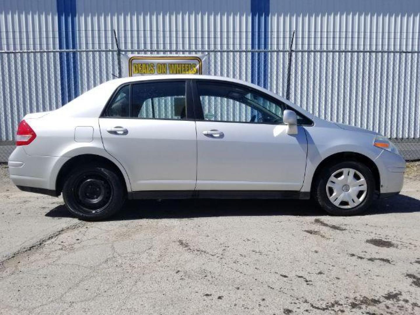 2011 Nissan Versa 1.8 S Sedan (3N1BC1AP7BL) with an 1.8L L4 DOHC 16V engine, located at 601 E. Idaho St., Kalispell, MT, 59901, (406) 300-4664, 0.000000, 0.000000 - Photo#5