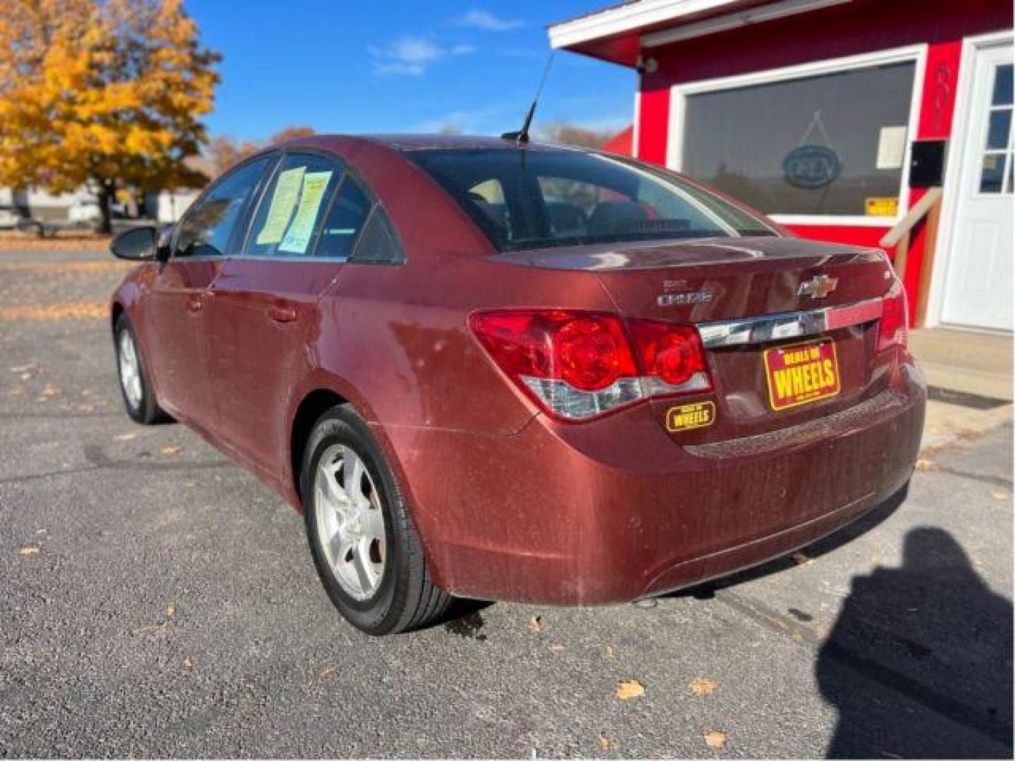 2012 Chevrolet Cruze 1LT (1G1PF5SC7C7) with an 1.4L L4 DOHC 16V TURBO engine, 6-Speed Automatic transmission, located at 601 E. Idaho St., Kalispell, MT, 59901, (406) 300-4664, 0.000000, 0.000000 - Photo#2