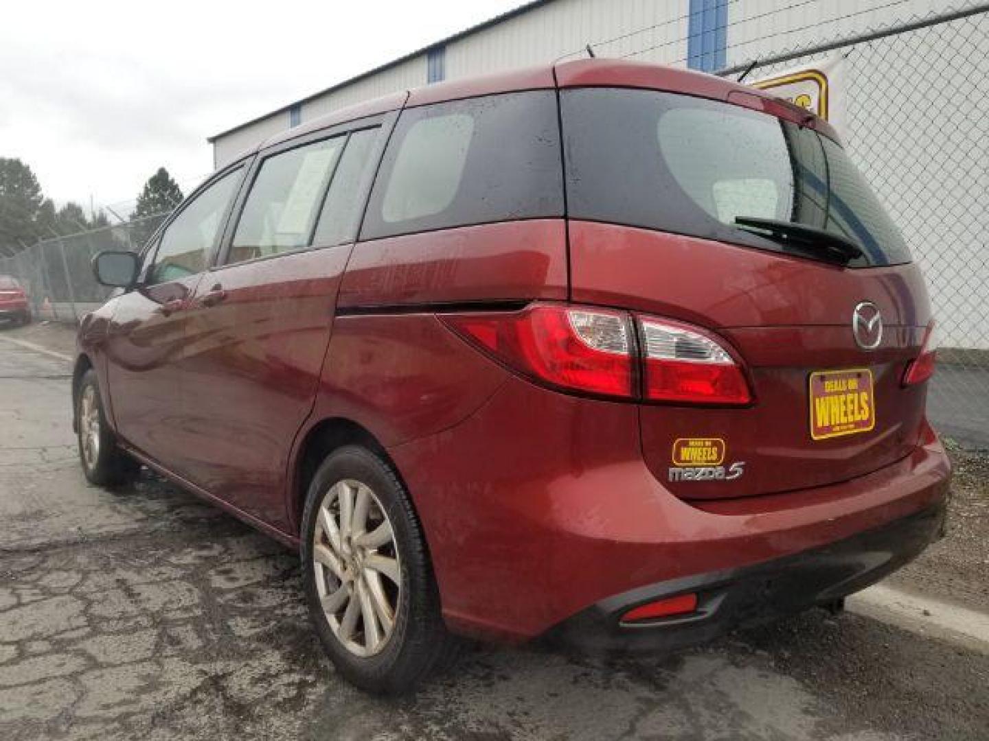 2012 Mazda MAZDA5 Sport (JM1CW2BL8C0) with an 2.5L L4 DOHC 16V engine, located at 601 E. Idaho St., Kalispell, MT, 59901, (406) 300-4664, 0.000000, 0.000000 - Photo#5