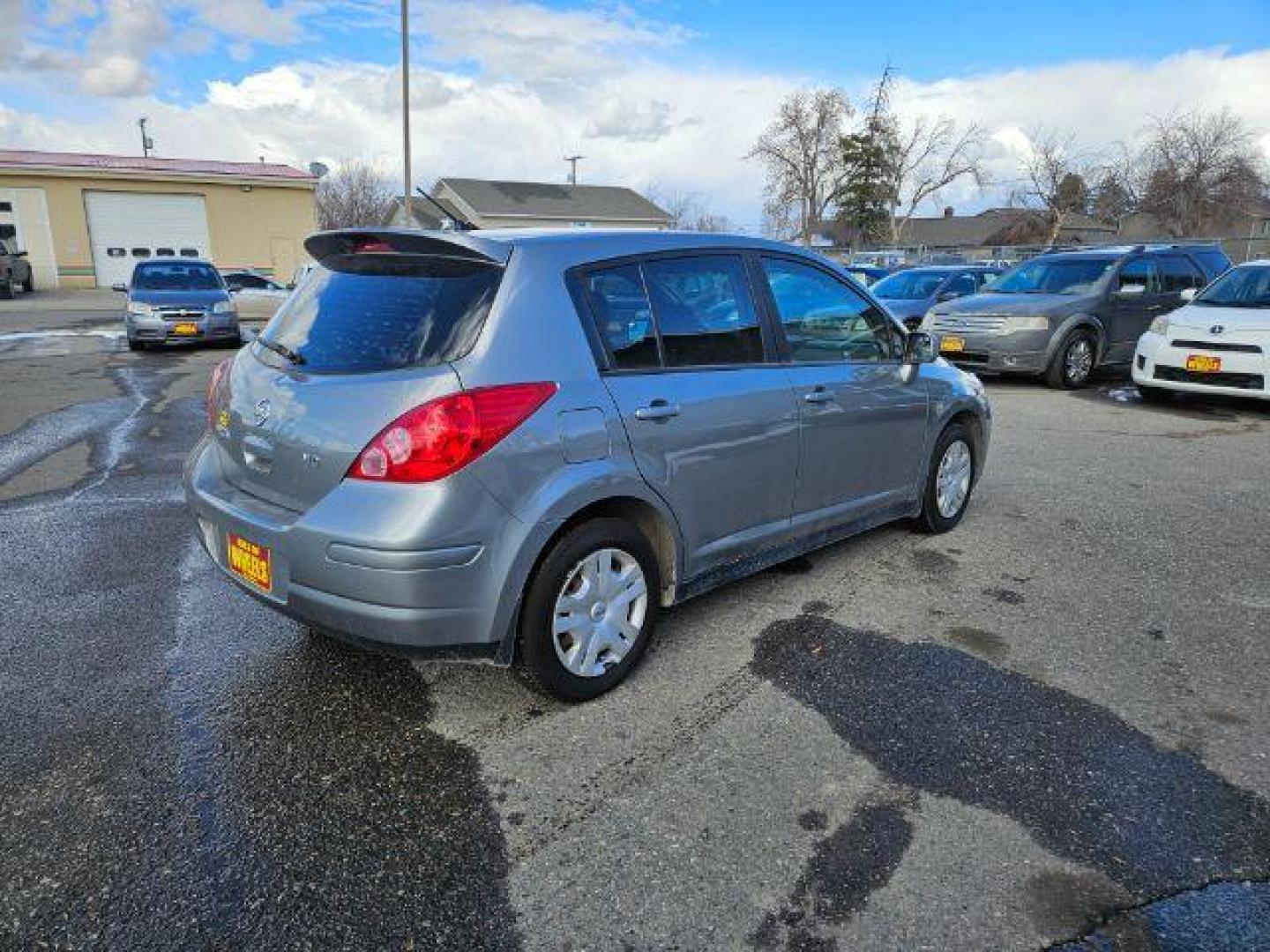 2012 Nissan Versa 1.8 SL Hatchback (3N1BC1CP3CK) with an 1.8L L4 DOHC 16V engine, Continuously Variable Transmission transmission, located at 1821 N Montana Ave., Helena, MT, 59601, 0.000000, 0.000000 - Photo#3