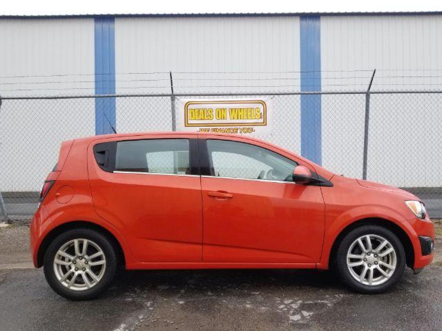 2013 Chevrolet Sonic LT Auto 5-Door (1G1JC6SH9D4) with an 1.8L L4 DOHC 24V engine, 6-Speed Automatic transmission, located at 601 E. Idaho St., Kalispell, MT, 59901, (406) 300-4664, 0.000000, 0.000000 - Photo#5