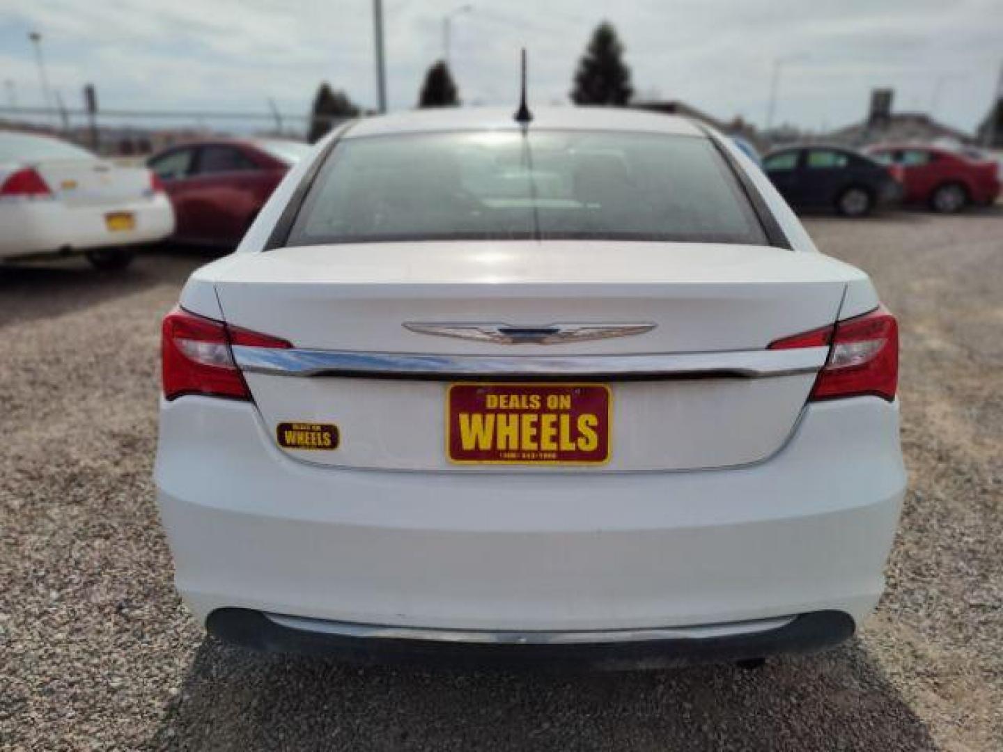 2013 Chrysler 200 Touring (1C3CCBBB3DN) with an 2.4L L4 DOHC 16V engine, 6-Speed Automatic transmission, located at 4801 10th Ave S,, Great Falls, MT, 59405, 0.000000, 0.000000 - Photo#3